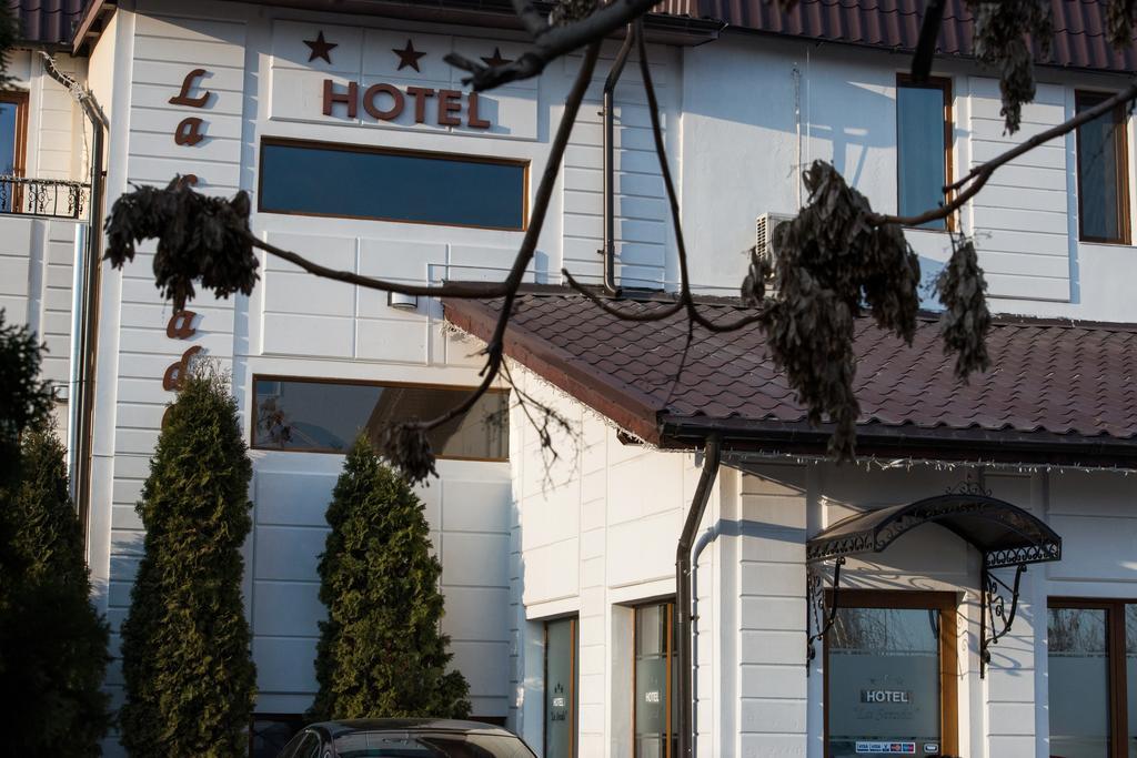 Hotel La Strada Ploieşti Dış mekan fotoğraf