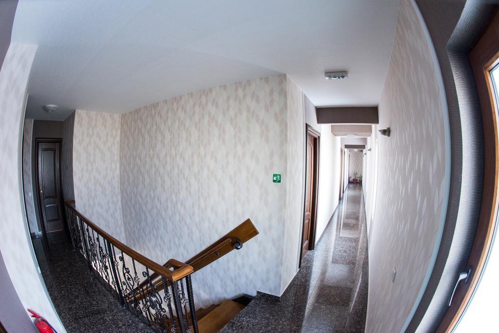 Hotel La Strada Ploieşti Dış mekan fotoğraf