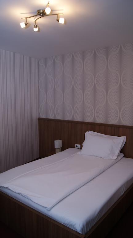 Hotel La Strada Ploieşti Dış mekan fotoğraf