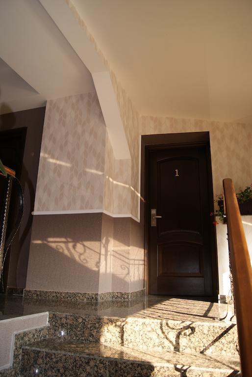 Hotel La Strada Ploieşti Dış mekan fotoğraf